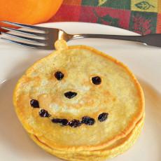 Jack-O-Lanterns (Pumpkin Pancakes)