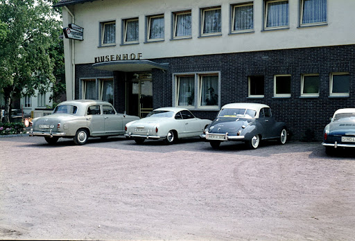Image may have been reduced in size. Click image to view fullscreen.