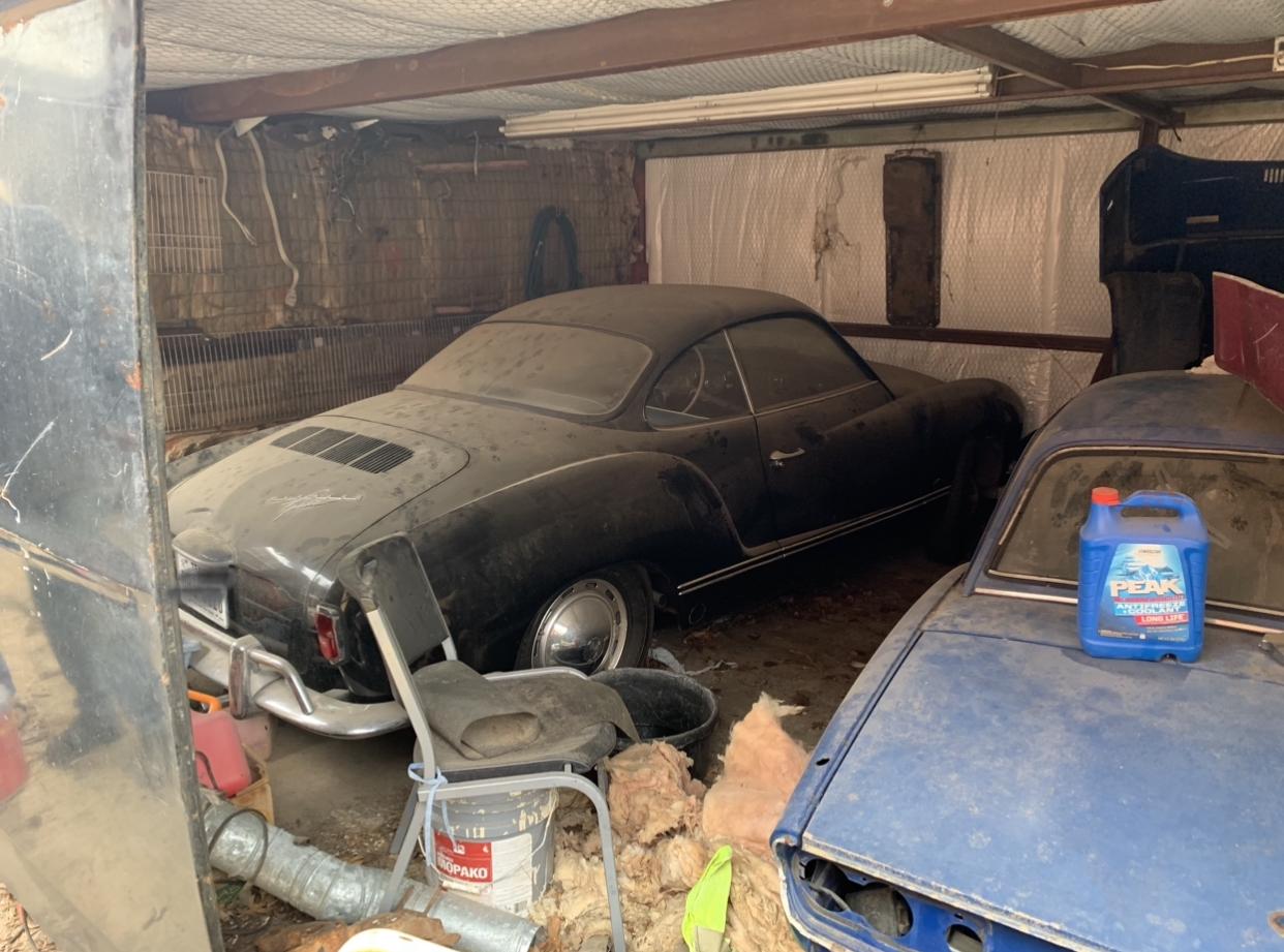 Image may have been reduced in size. Click image to view fullscreen.