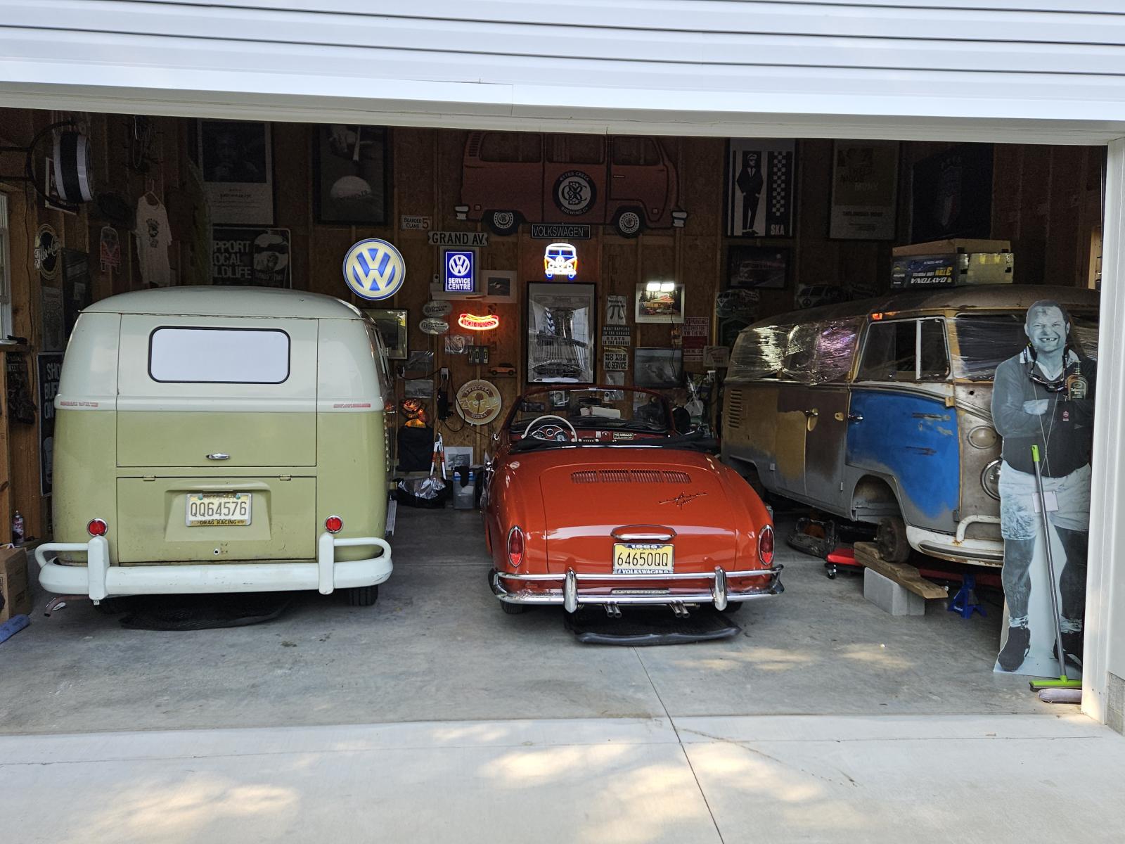 Image may have been reduced in size. Click image to view fullscreen.