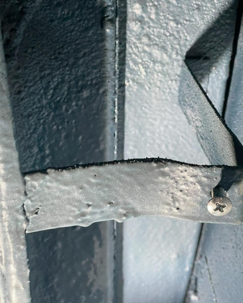 Image may have been reduced in size. Click image to view fullscreen.