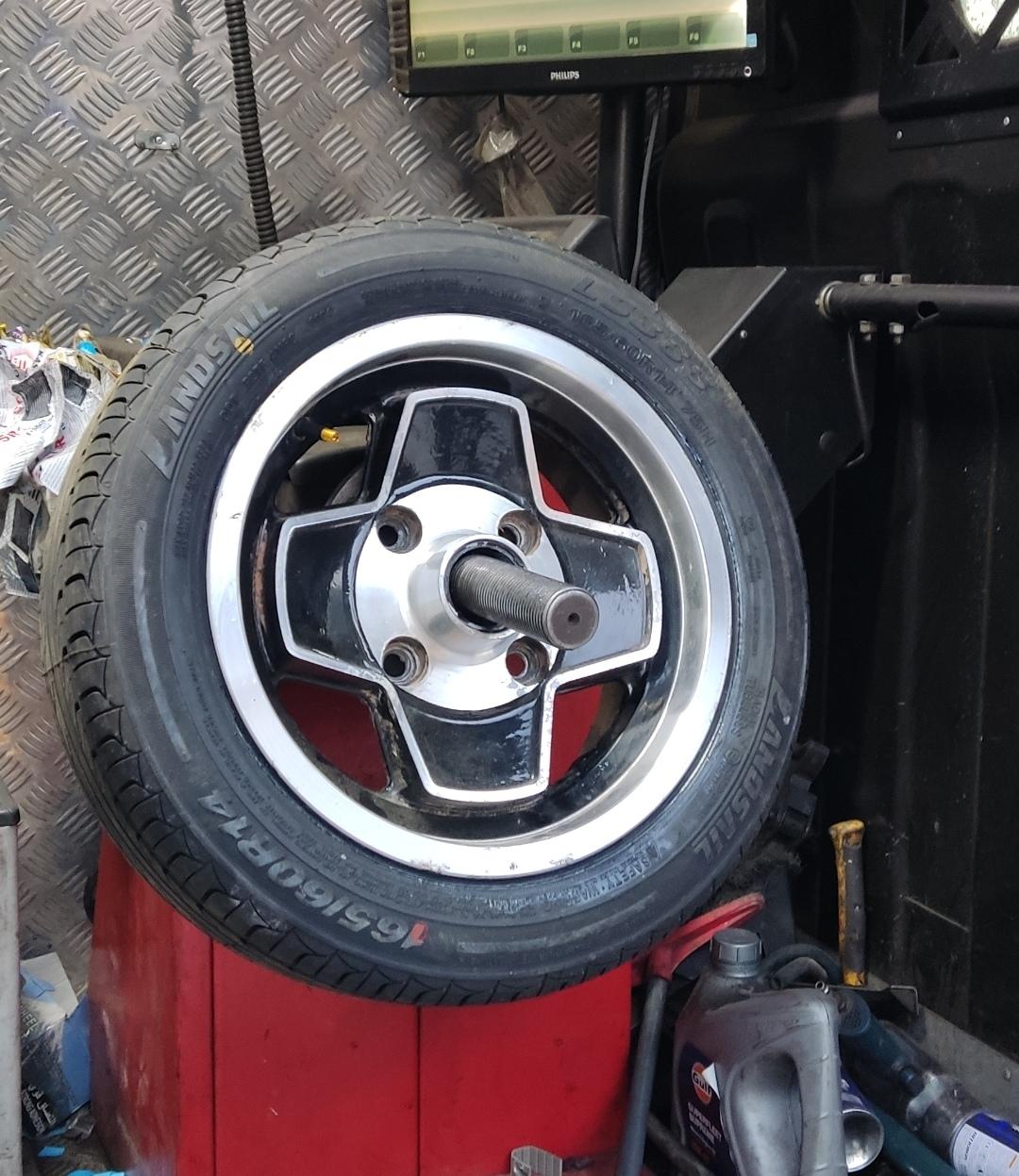 Image may have been reduced in size. Click image to view fullscreen.