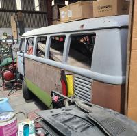 A 13-Window Split Bus at Bourbon Fabrications