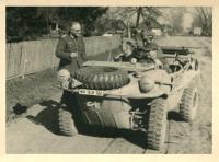 Schwimmwagen photo