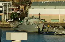 Huon-class minehunter HMAS&nbsp;Yarra docked at Waterhen in February 2008.